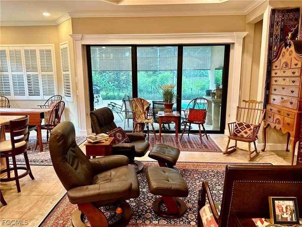 9061 Isla Bella Cir - Photo 5 of 26