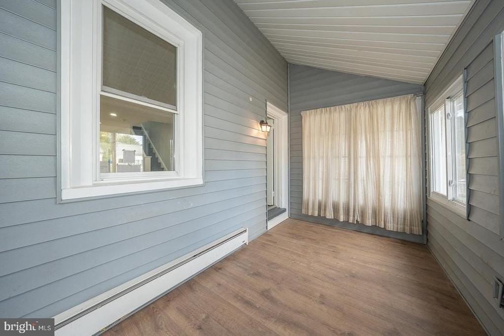 145 Summit Ter - Photo 3 of 48