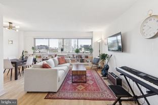 2101 Chestnut St #1216 - Photo 1 of 1