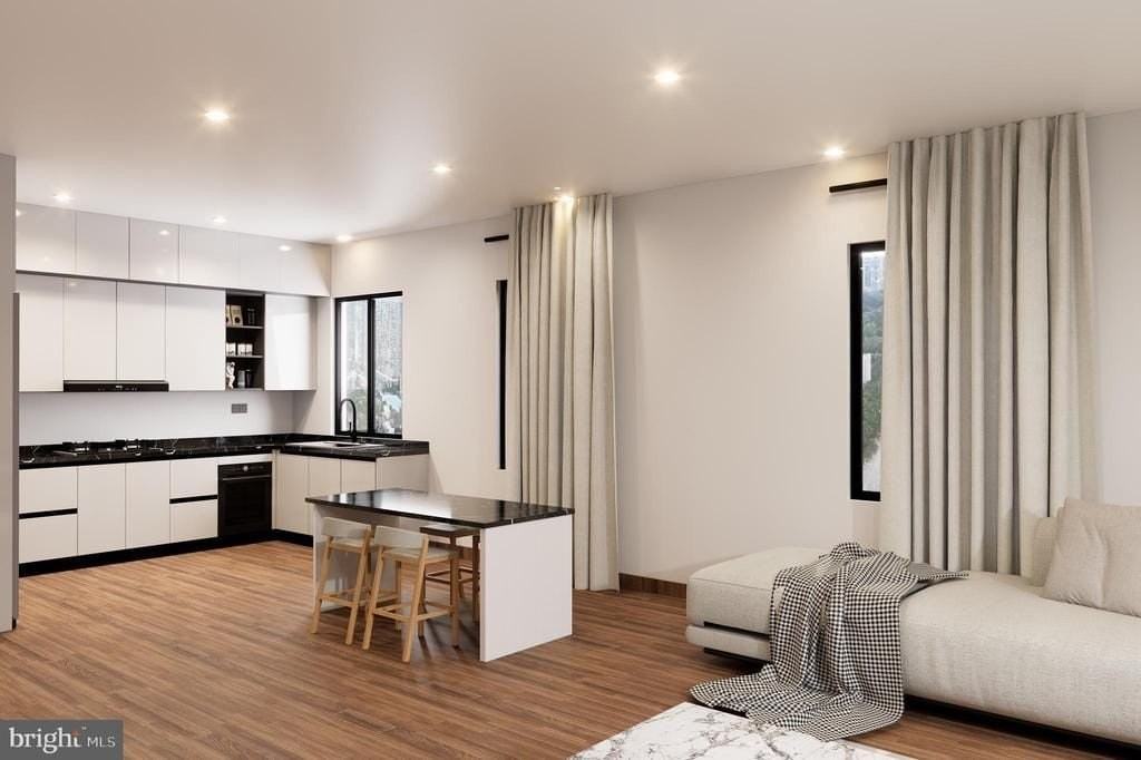 3401 Hamilton St #9 - Photo 5 of 33