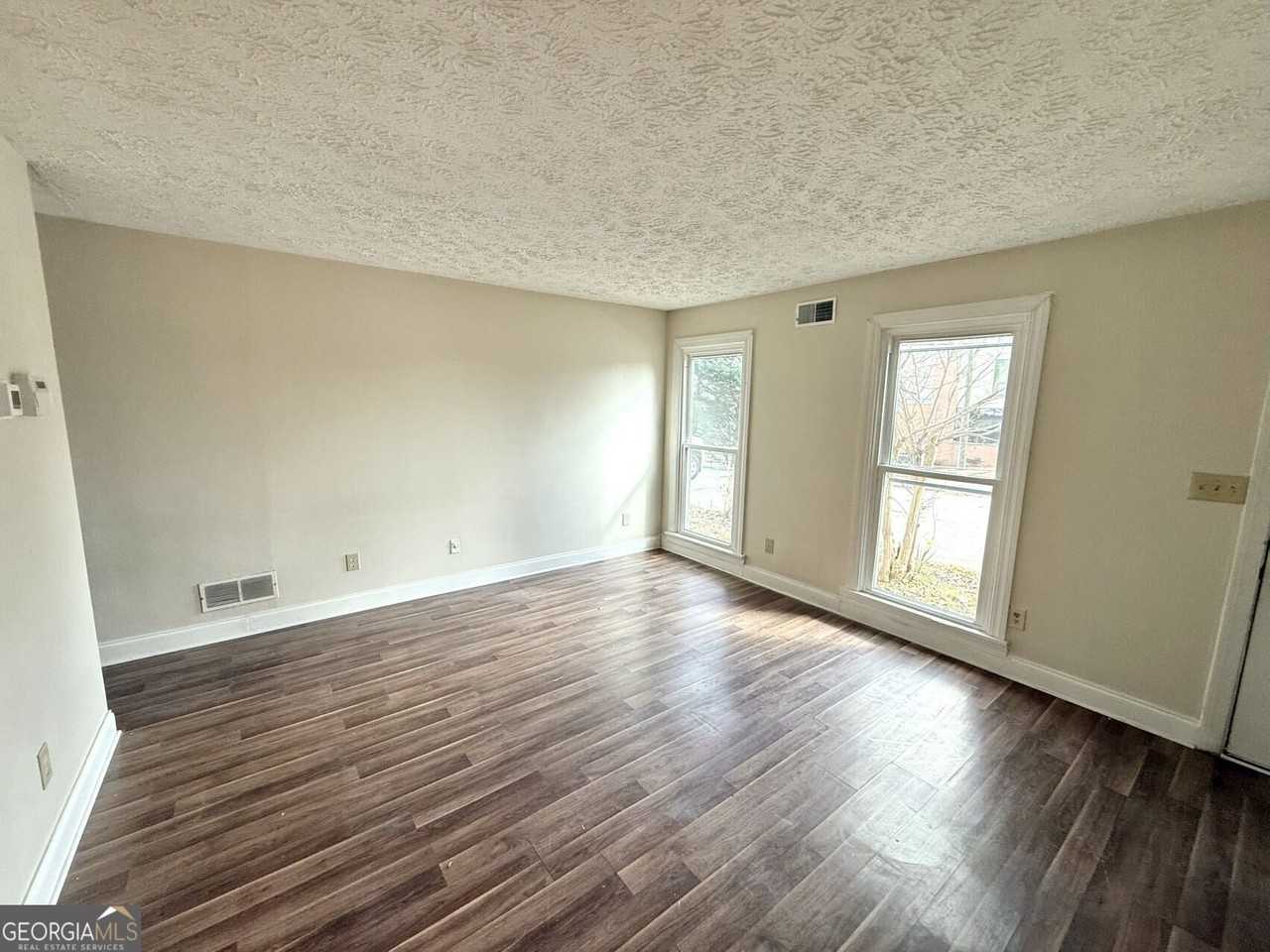 1220 Kennesaw Trace Ct Nw - Photo 2 of 18