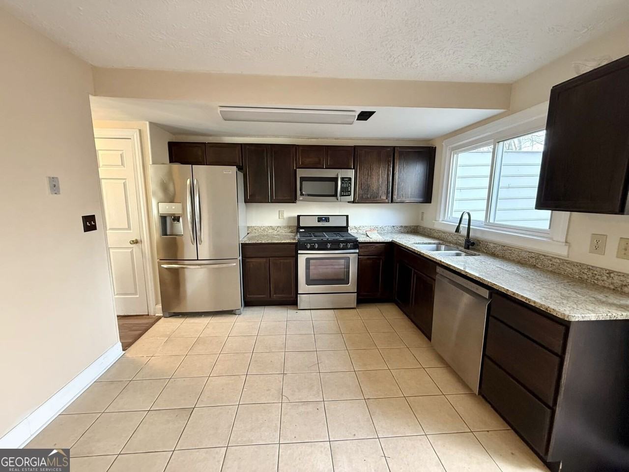 1220 Kennesaw Trace Ct Nw - Photo 6 of 18