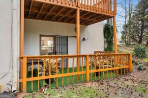 featured image of 460 Peyton Rd Sw #B