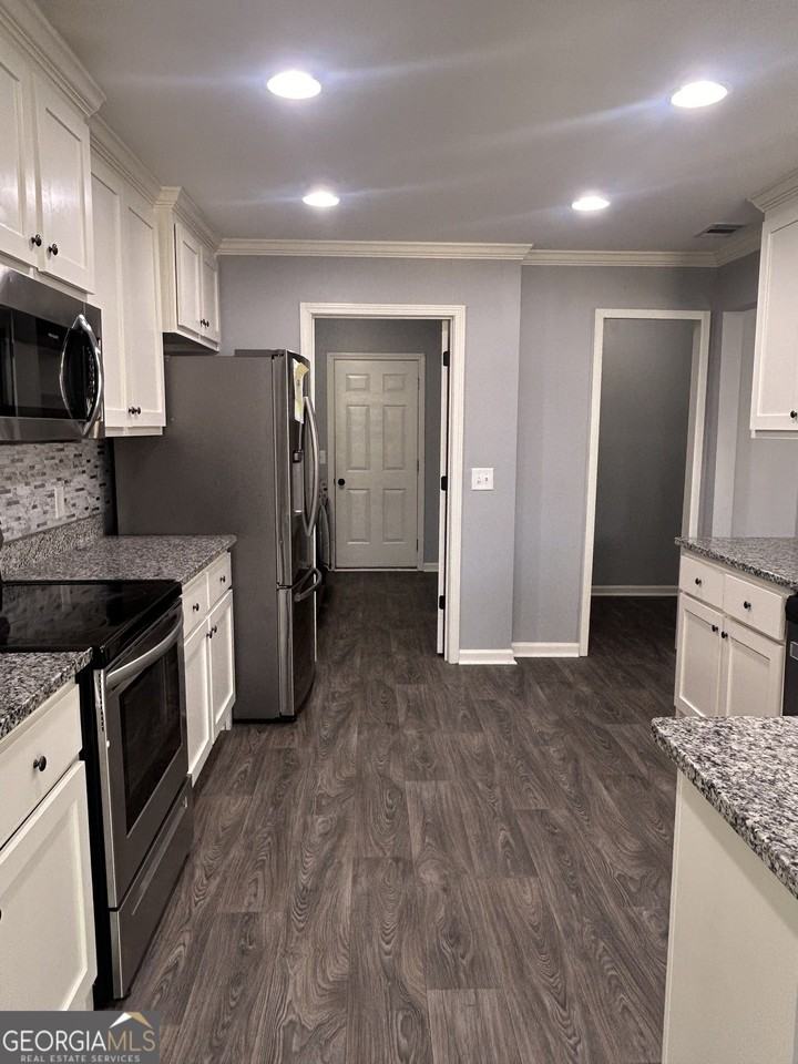 149 Peak Ct - Photo 4 of 21