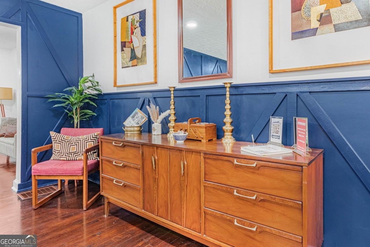 2100 Cascade Rd Sw - Photo 6 of 45