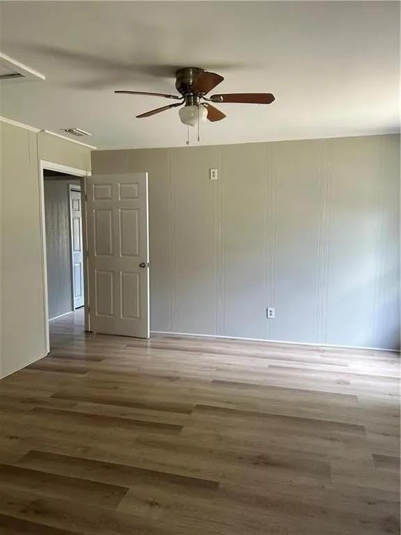 643 Gehrig Ave - Photo 4 of 12