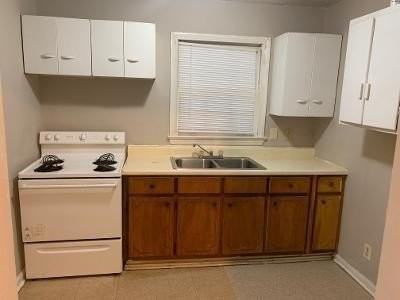 1314 Brooke Ave - Photo 4 of 8