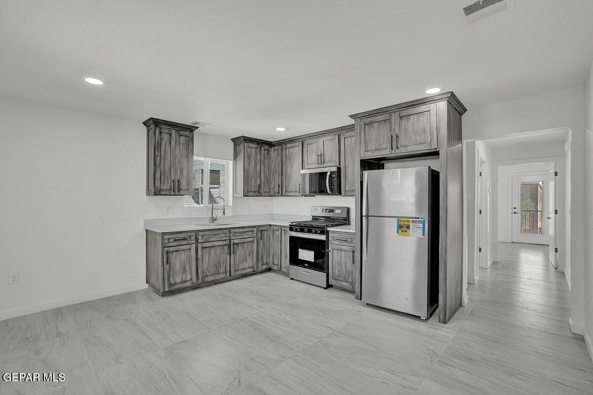 1107 Myrtle Ave Unit B - Photo 6 of 13