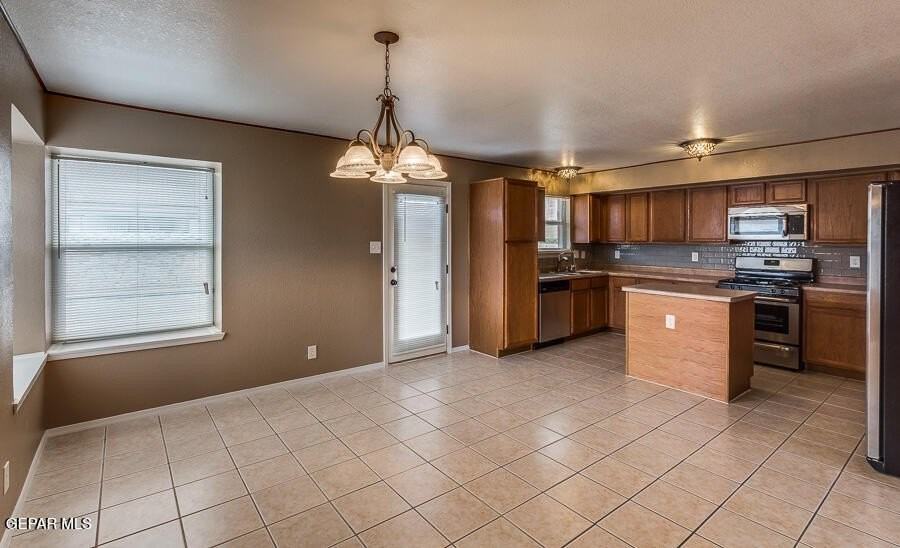 5705 Laurel Clark Ln - Photo 7 of 23