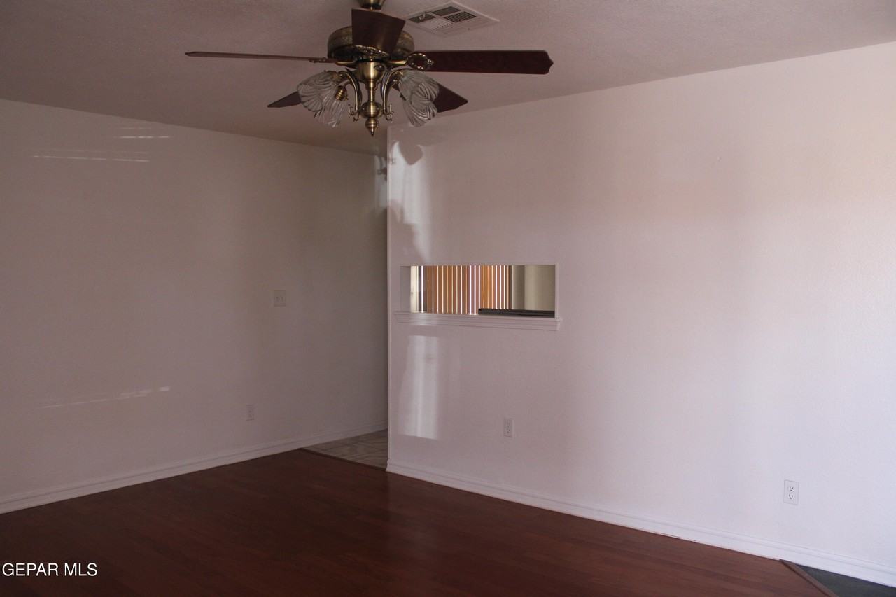 11654 Carlos Moran Ct - Photo 3 of 26