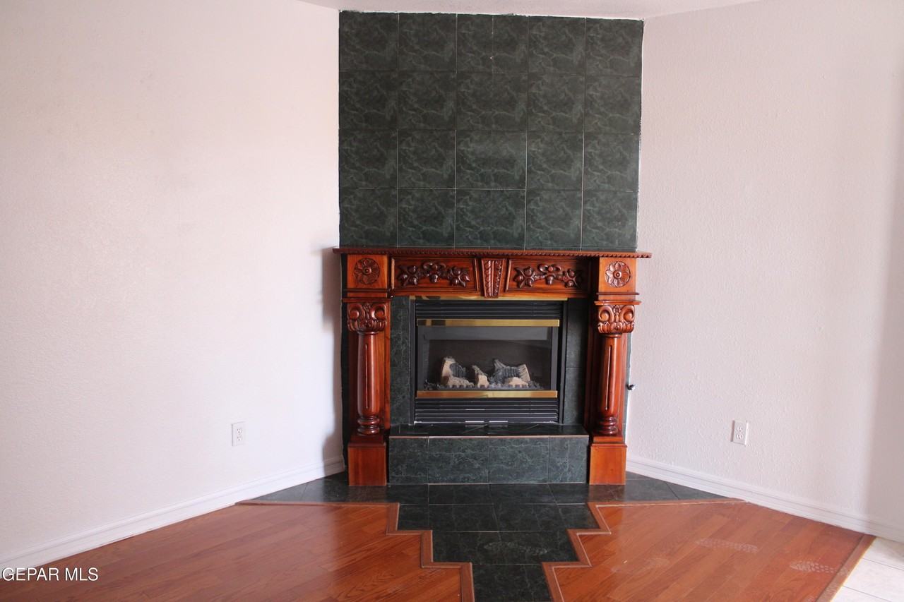 11654 Carlos Moran Ct - Photo 5 of 26