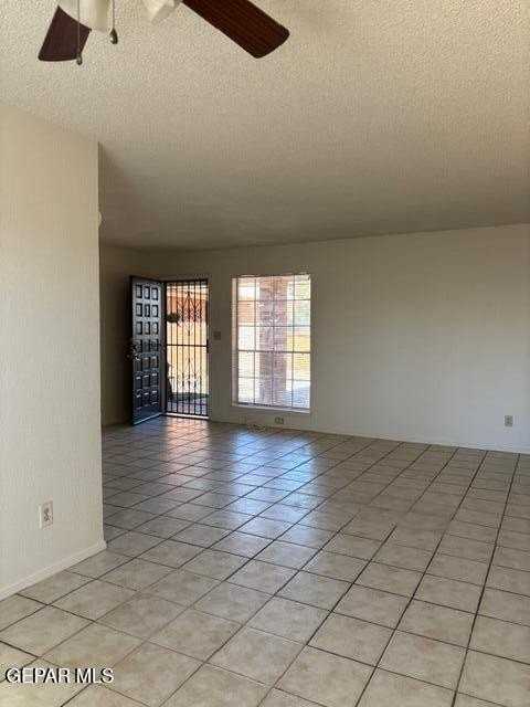 1769 Pico Alto Dr Apt B - Photo 4 of 34