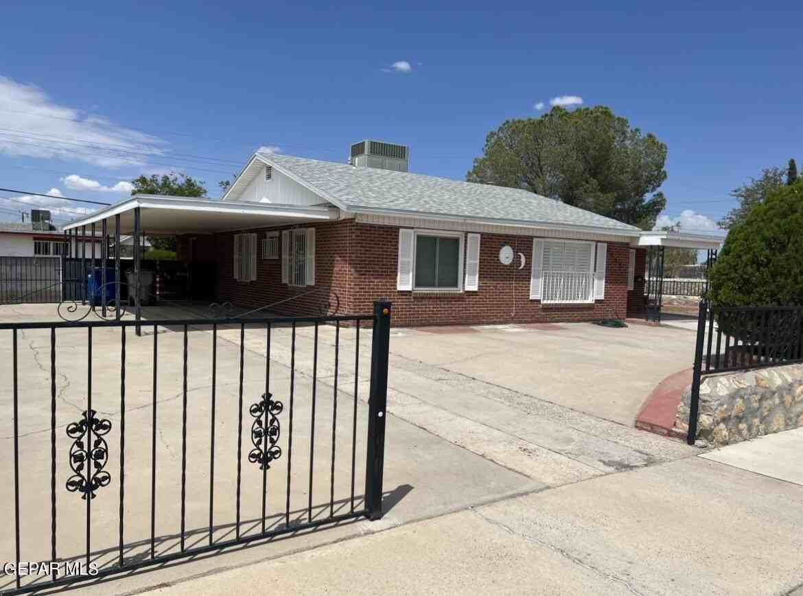 6447 Navajo Ave - Photo 3 of 20