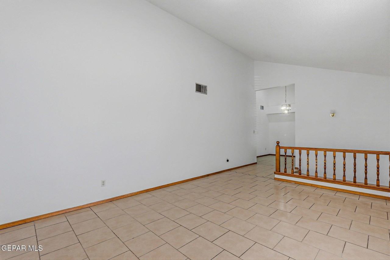 2356 Juliette Low Dr - Photo 5 of 26