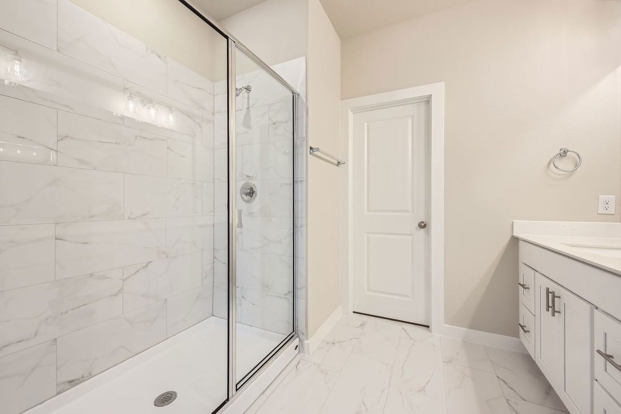 1033 Hudson Way #1112 - Photo 6 of 8