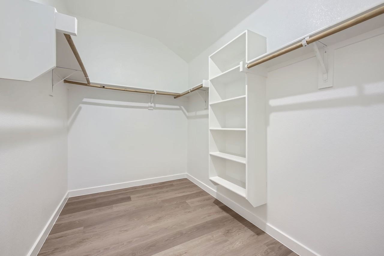 1033 Hudson Way #1112 - Photo 7 of 8