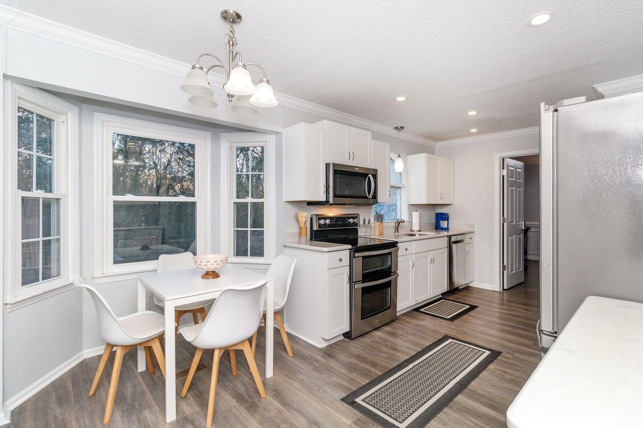 Lecline Cir Ne - Photo 2 of 50