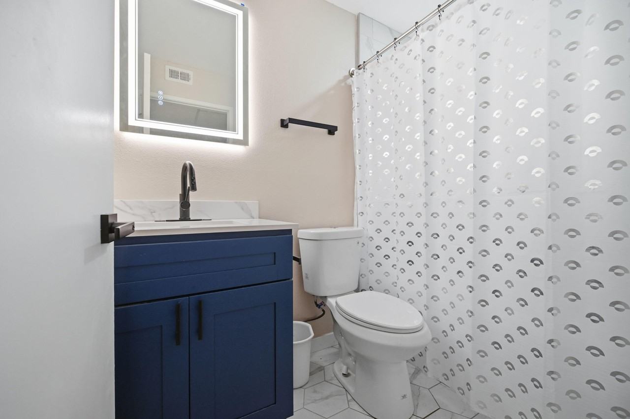 W College St - Photo 6 of 17