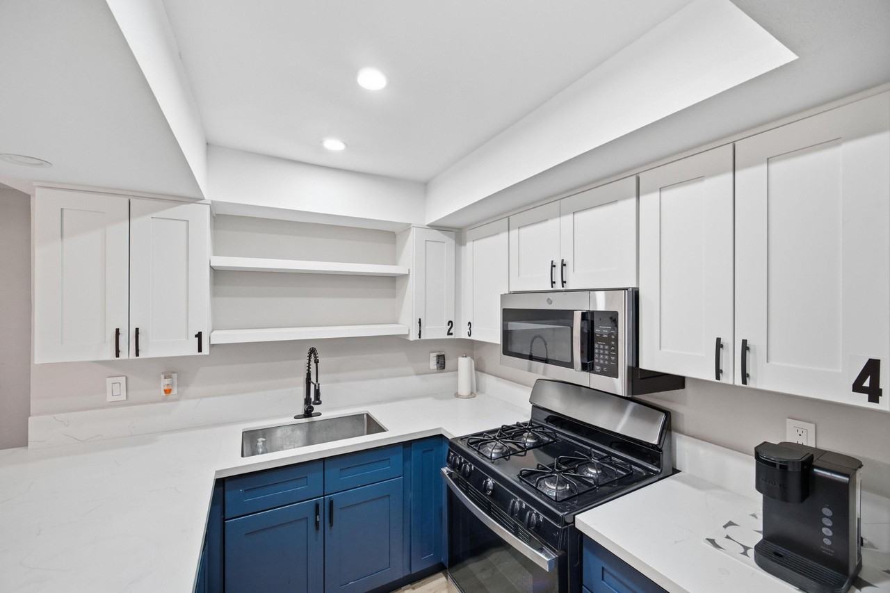 W College St - Photo 7 of 17