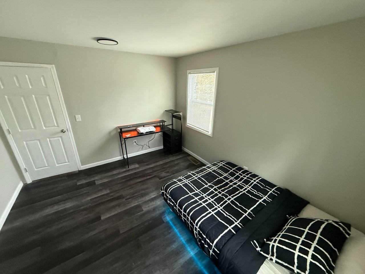 Sizemore Ave Nw - Photo 6 of 14