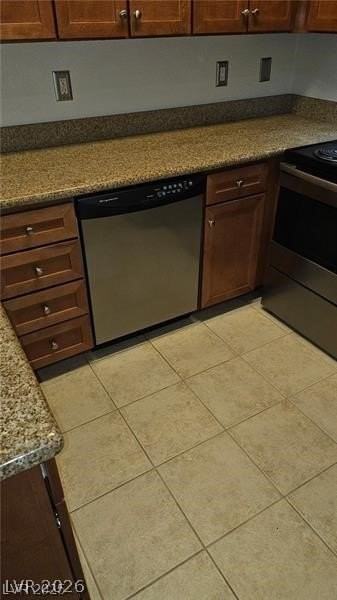 4400 S Jones Blvd #1066 - Photo 4 of 29