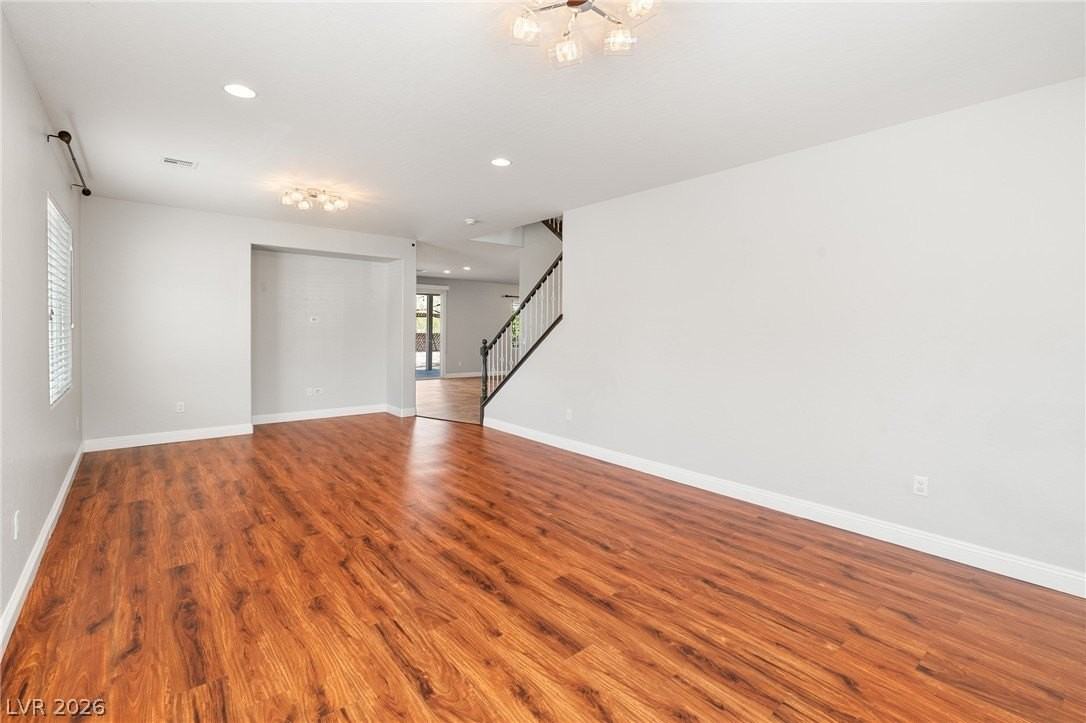 1122 Riddle Glen St - Photo 7 of 48