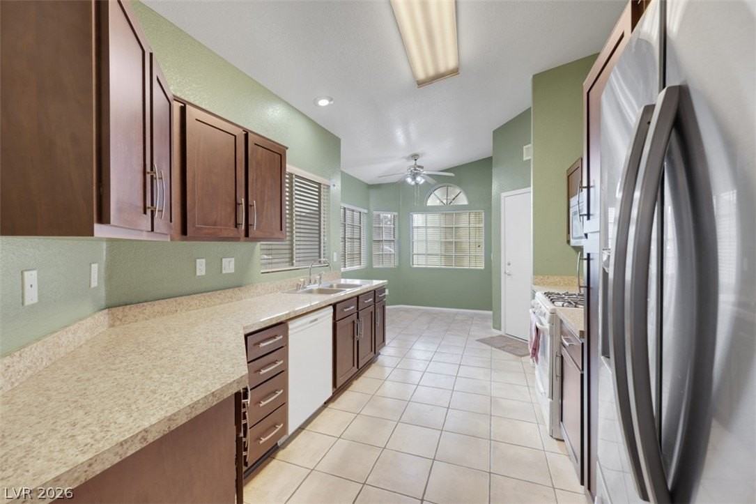 8396 Drop Camp St - Photo 7 of 18