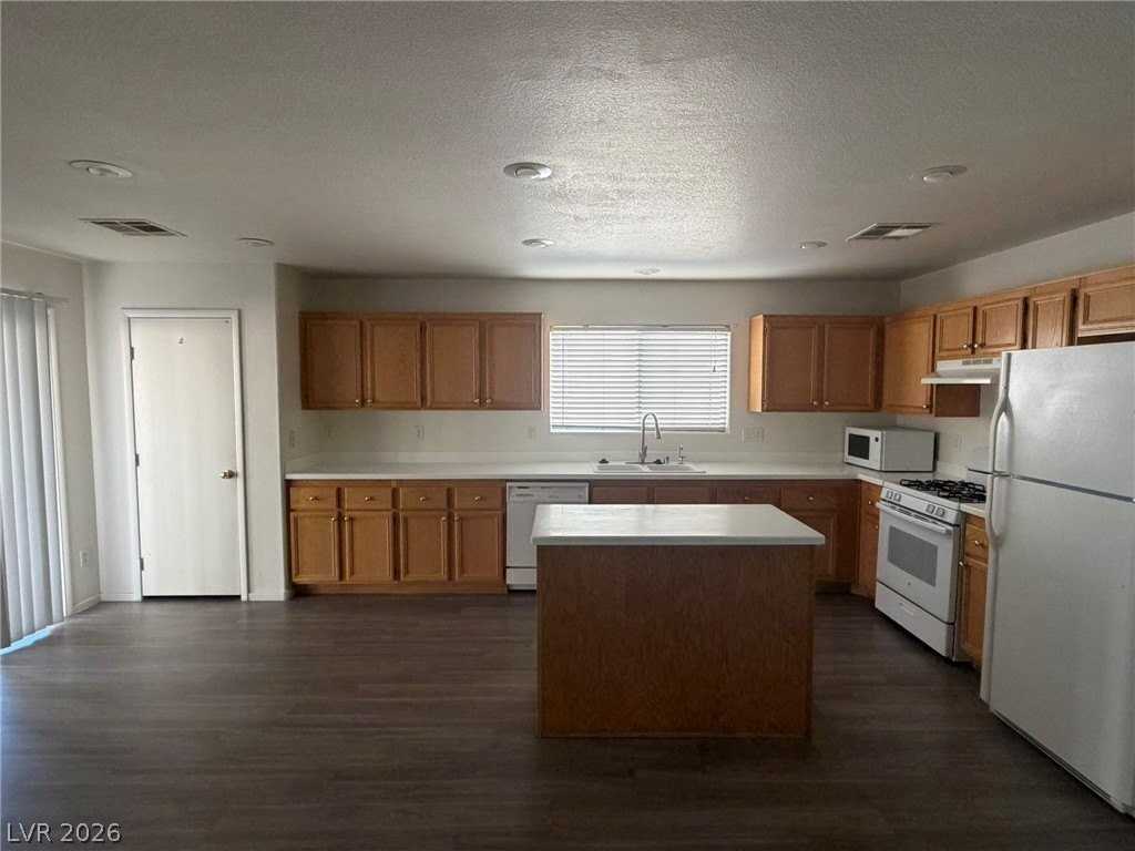 203 Lynbrook St #NA - Photo 6 of 18