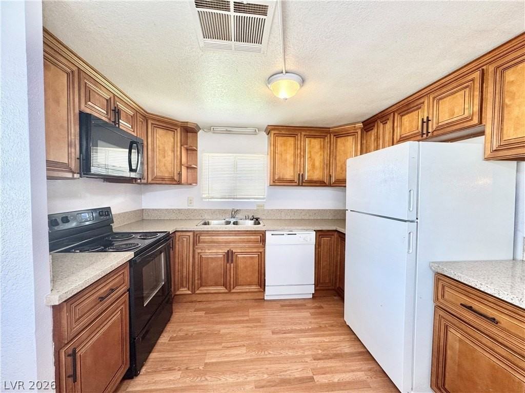 141 E Wilson Rd - Photo 7 of 29