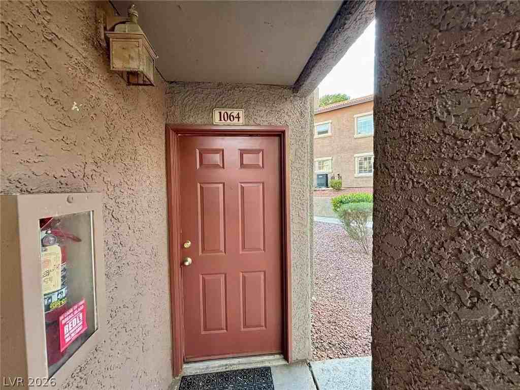 2750 S Durango Dr #1064 - Photo 3 of 17