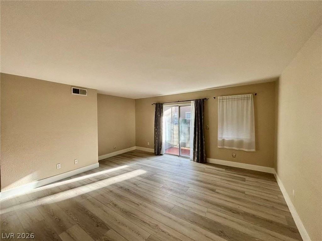 2750 S Durango Dr #1064 - Photo 4 of 17