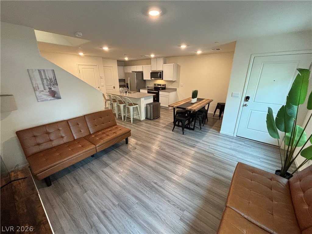 4852 Wine Ridge Ave - Photo 4 of 37