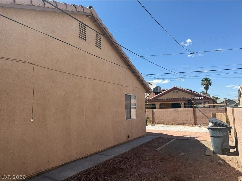 4820 Patterson Ave - Photo 6 of 23