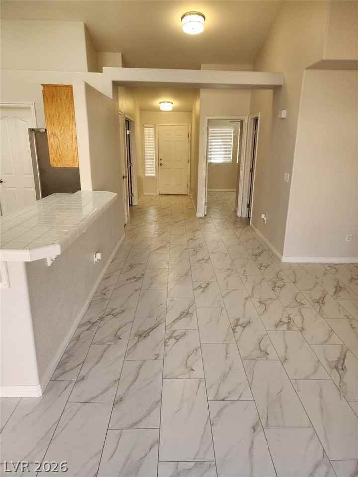 370 Concord Dr - Photo 4 of 11