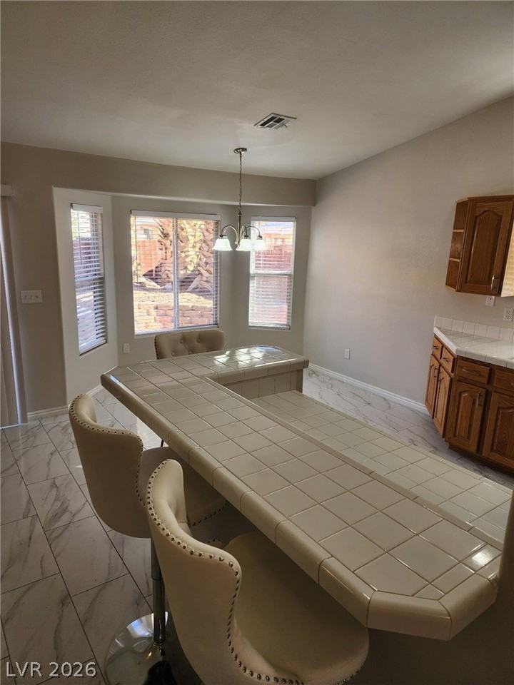 370 Concord Dr - Photo 5 of 11