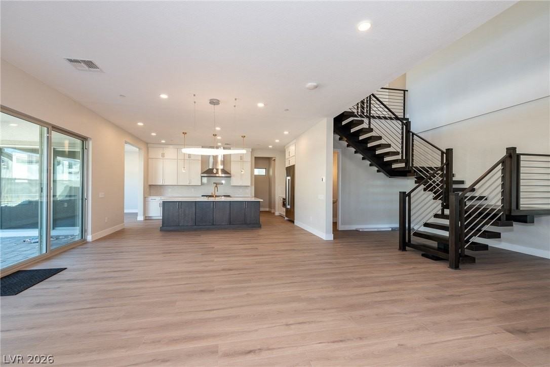 5086 Canyon Crossing St - Photo 4 of 28