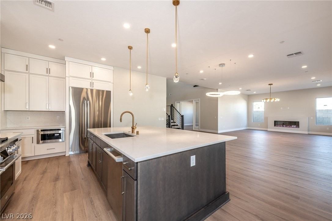 5086 Canyon Crossing St - Photo 7 of 28