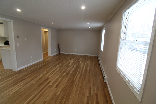 57 Newton St - Photo 4 of 9