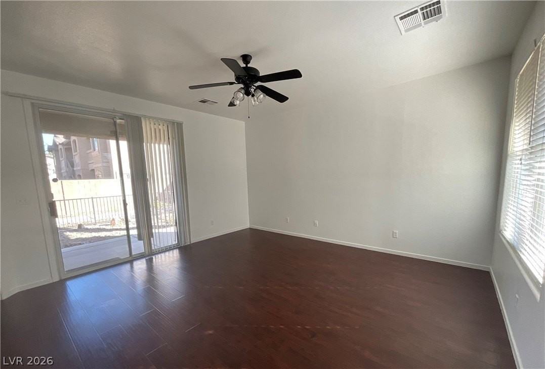 8996 Partridge Hill St - Photo 6 of 29