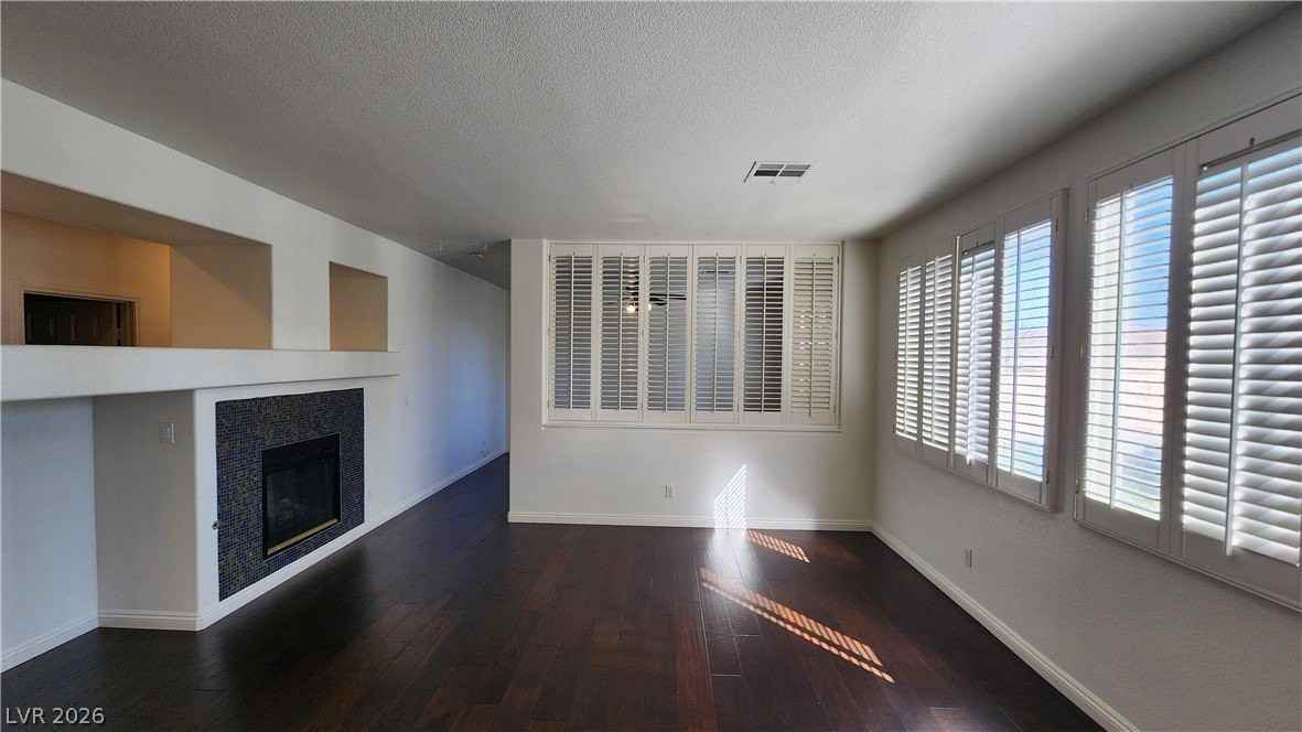 628 Joe Willis St - Photo 6 of 35