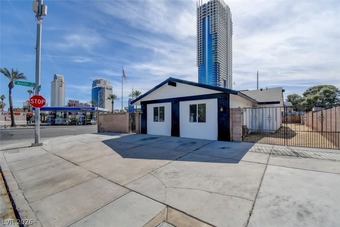 4401 Via Torino - Photo 3 of 43