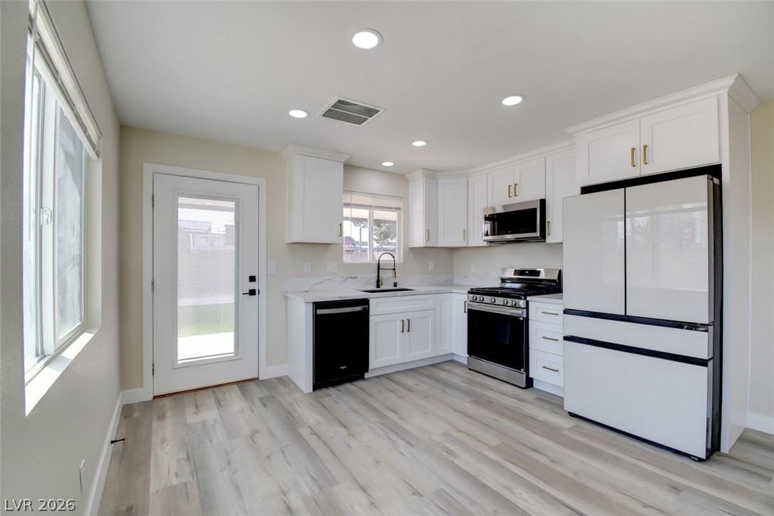 4401 Via Torino - Photo 5 of 43