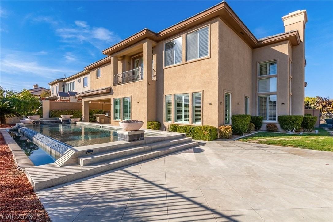 9805 Queen Charlotte Dr