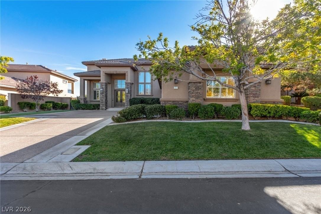 9805 Queen Charlotte Dr - Photo 3 of 50