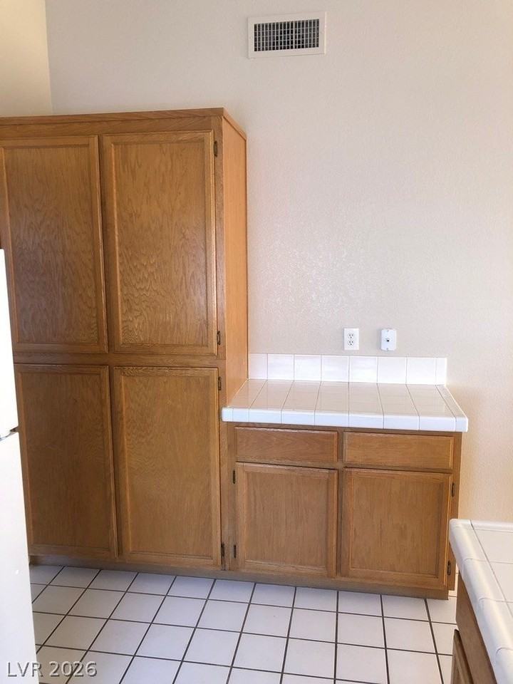 2735 Pastel Ave - Photo 4 of 20