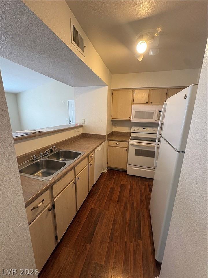 8101 W Flamingo Rd #2180 - Photo 5 of 12