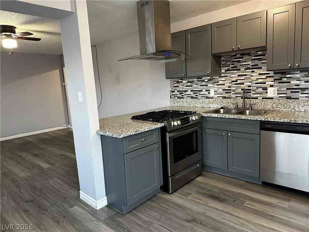 3915 Calle Tereon - Photo 6 of 43