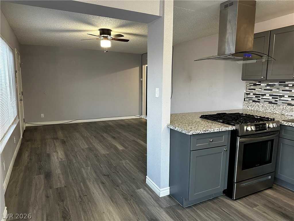 3915 Calle Tereon - Photo 7 of 43