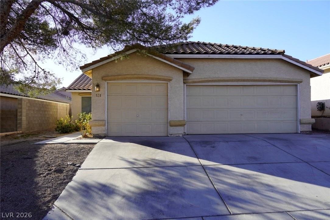 131 Newburg Ave - Photo 2 of 24