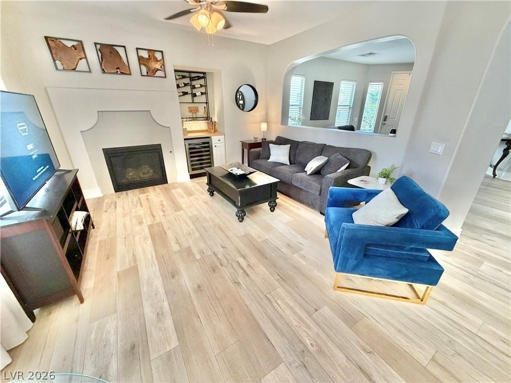 399 Center Green Dr - Photo 4 of 47